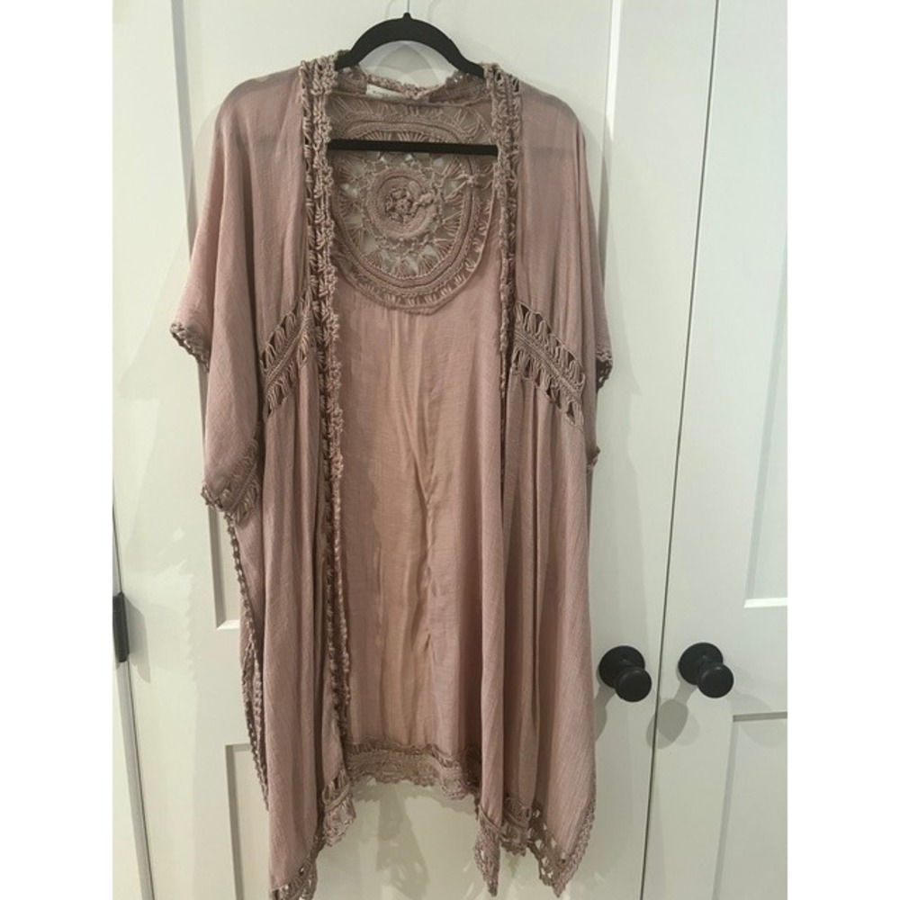 Altar'd State Dusty Rose Crochet Medallion Back Kimono Wrap Cardigan ML Boho